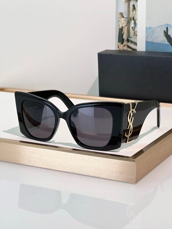 Saint Laurent women\'s sunglasses